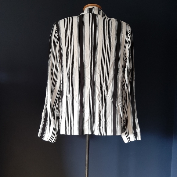 Forever 21 blazer - Picture 3 of 4